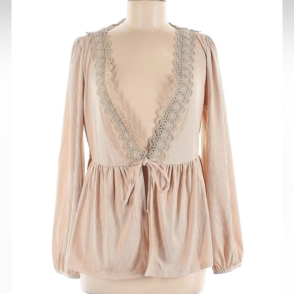 Torrid Smoke Super Soft Rib V-Neck Lace Trim Tie Front Long Sleeve Top Size M 00 - Picture 4 of 9